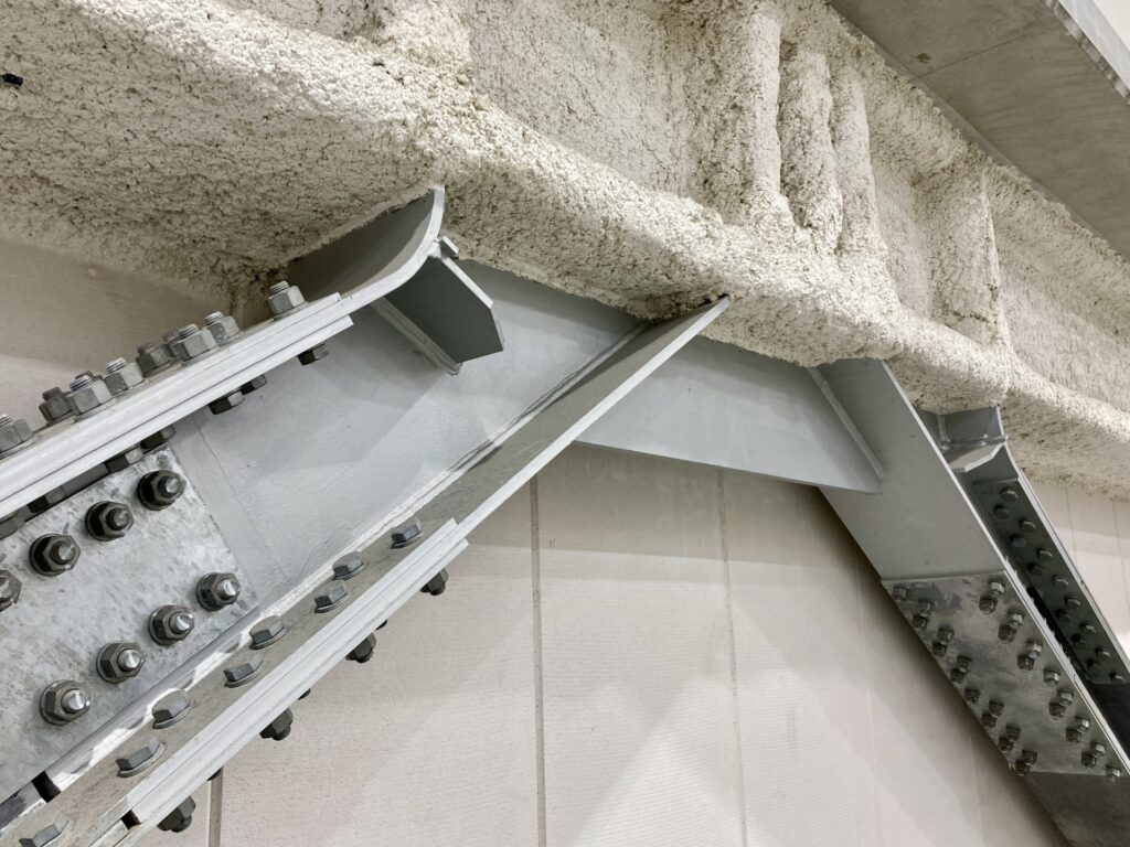 アスベスト規制はいつから強化？2026年までの最新スケジュールと対策