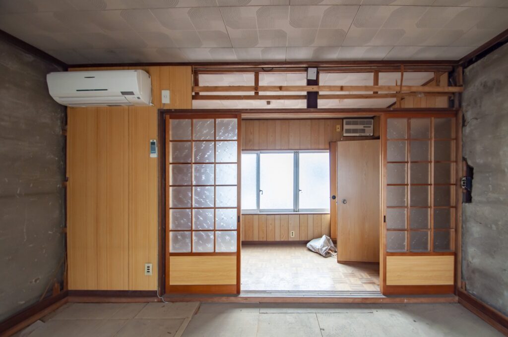 特定空き家とは 4つの判断基準と指定されたときのデメリット